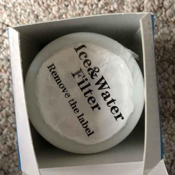 Refrigerator ice and water filters - Picture 3 of 3